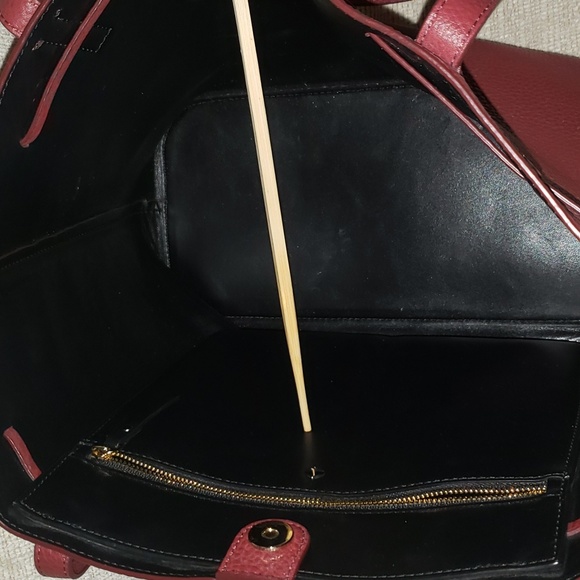 Kate Spade Burgundy Tote 🥳 - Picture 11 of 16